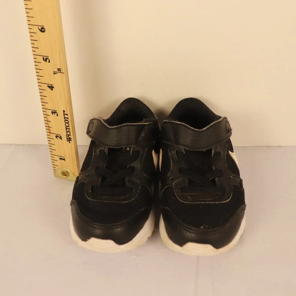 Nike Air Infant size US 6c Made in Indonesia Black and White
